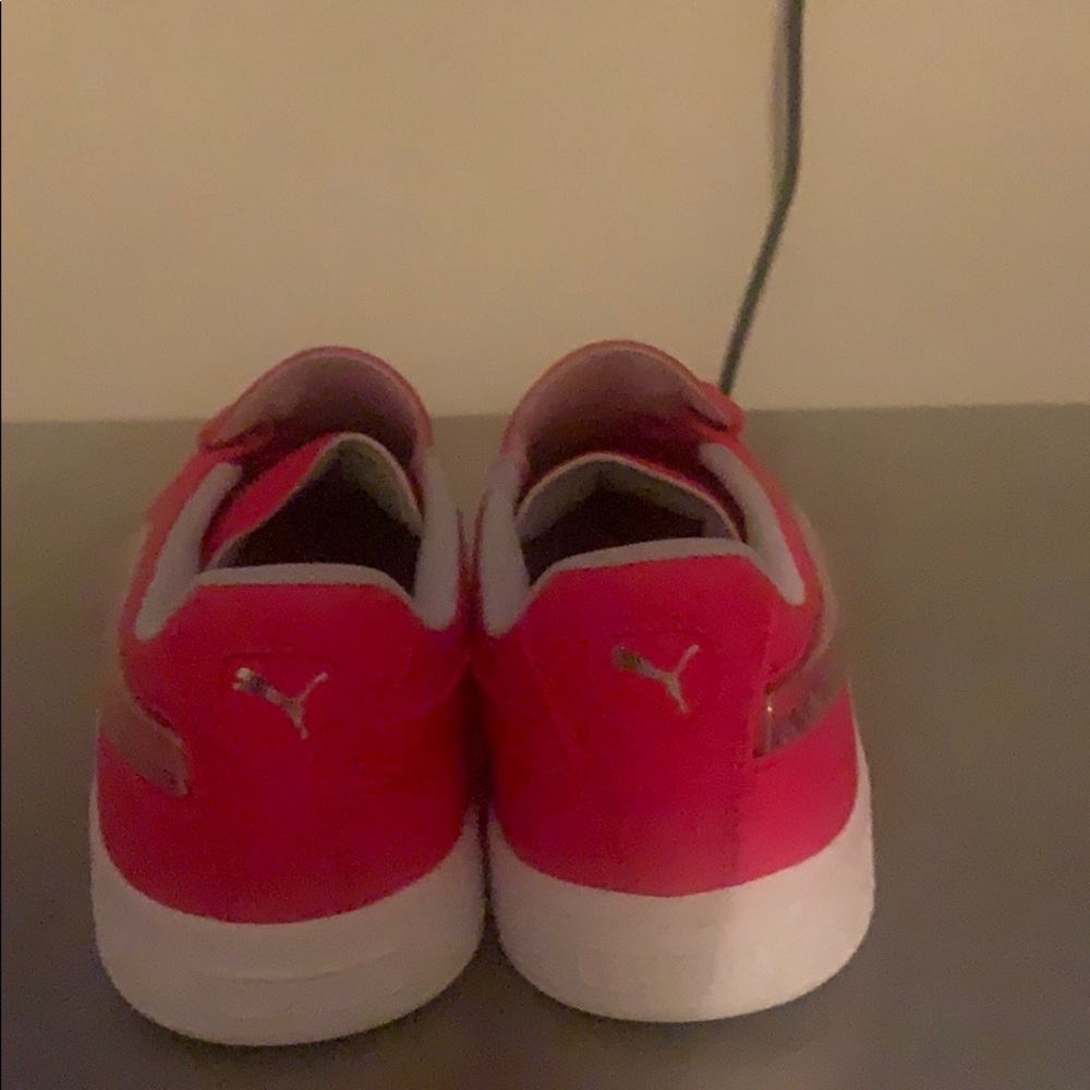 Shoes - Picture 3 of 4